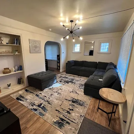 Cozy Gem King Bunk Beds Near Major Highways Sleep6 Villa